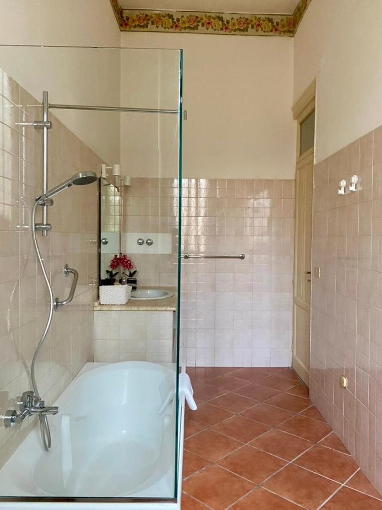 Appartement Urban Poet Retreat - Casa Di Vincenzo E Andrea 2 à Palerme Extérieur photo