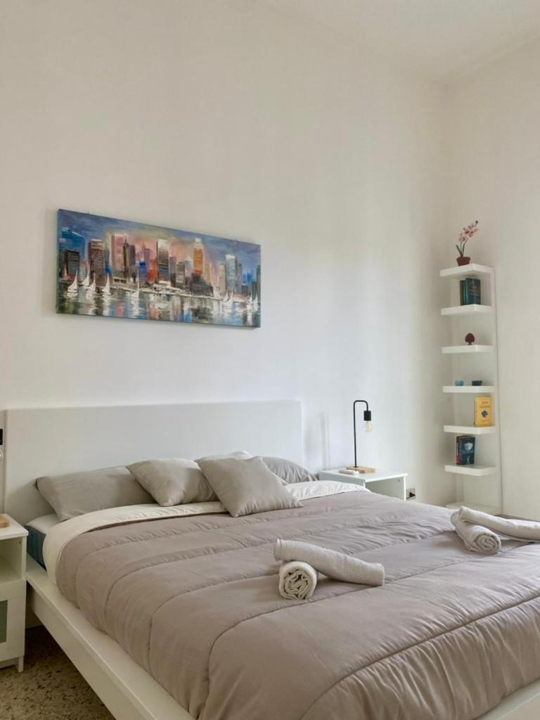 Appartement Urban Poet Retreat - Casa Di Vincenzo E Andrea 2 à Palerme Extérieur photo